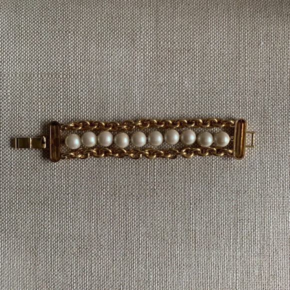 J. Crew Pearl Bracelet - Picture 2 of 3